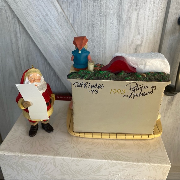 Hallmark Santas Favorite Stop Fireplace 1993 in Box 2 Signatures - Picture 7 of 9